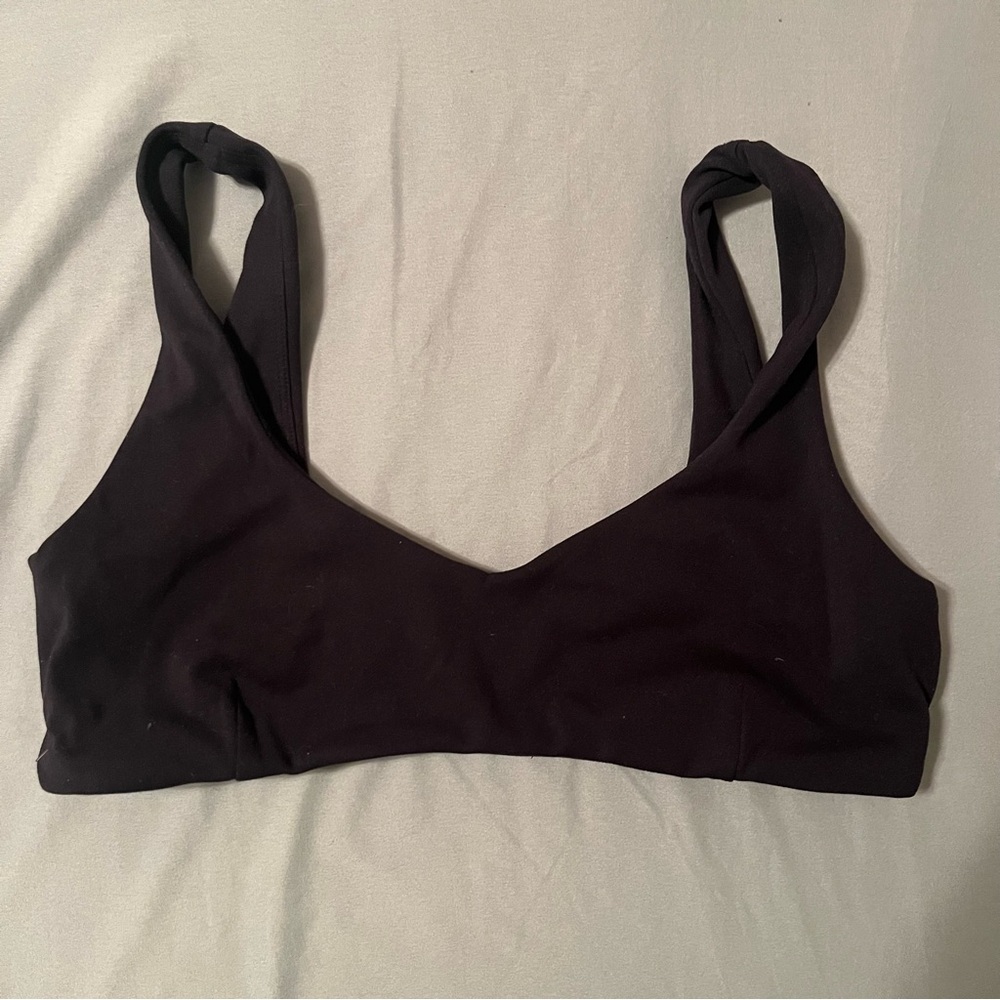 Alphalete aura sculpt bra in Cyprus size XS